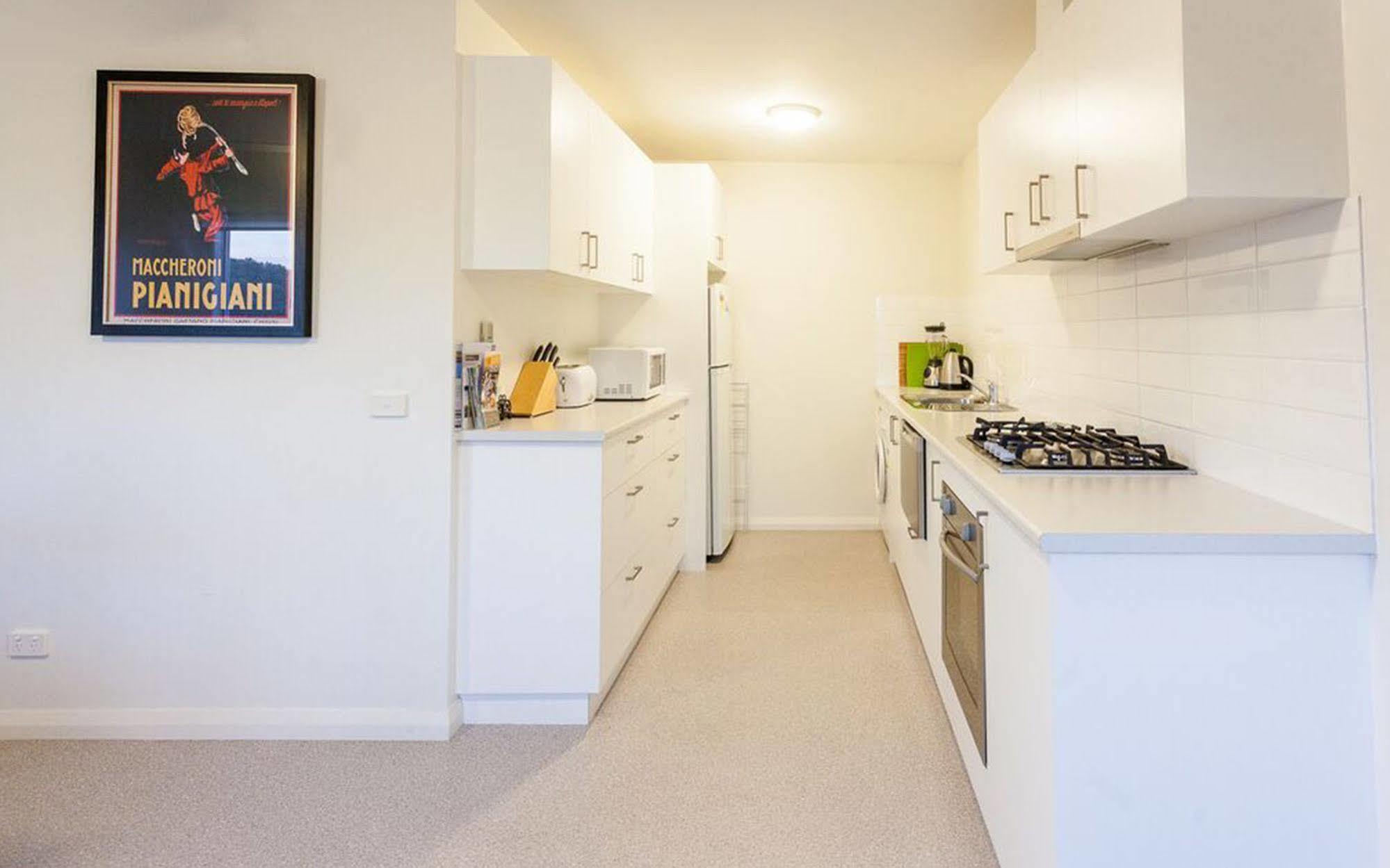 Point Lonsdale Holiday Apartments (Adults Only) Queenscliff Exterior foto